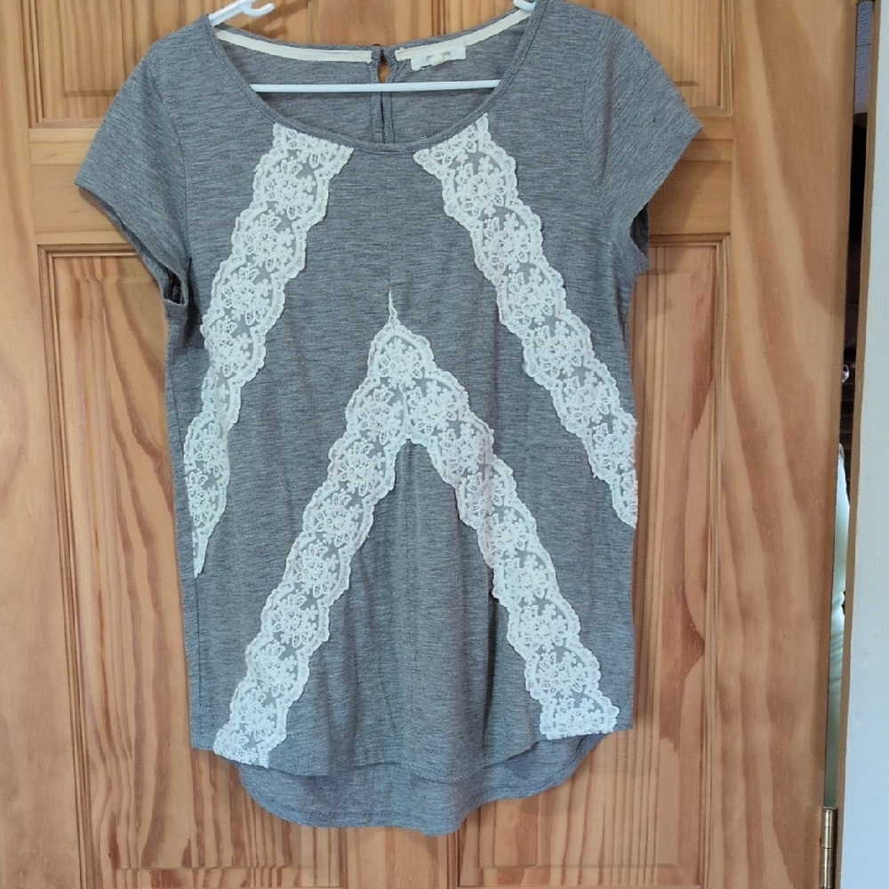 Maurices Heather Gray Tee with Ivory Lace